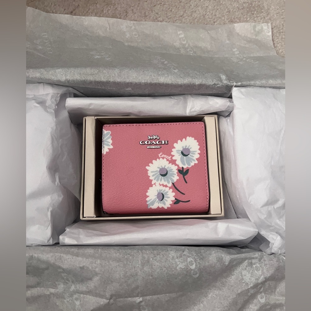Coach Wallet - Picture 2 of 6